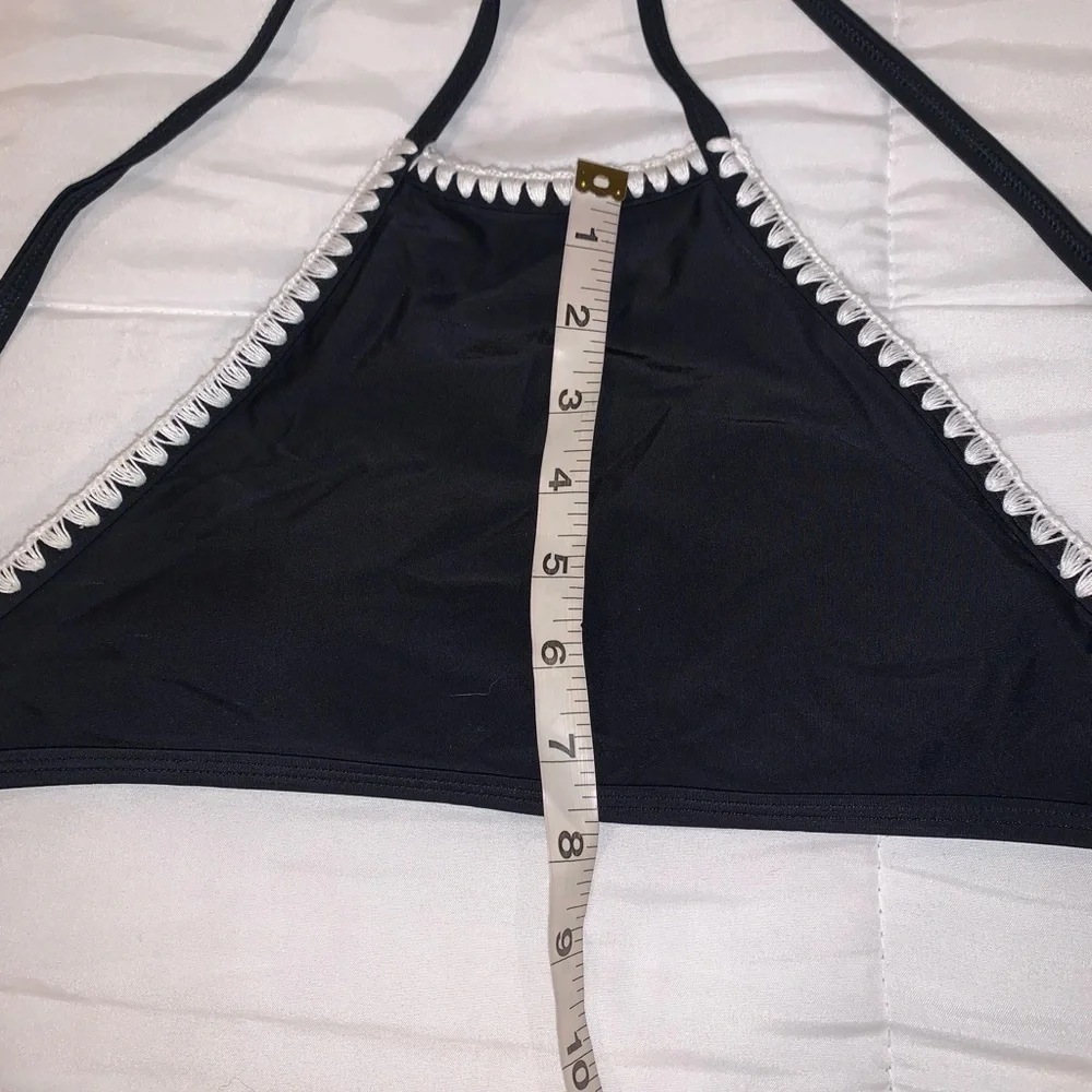 Aerie black and white bikini top size XS